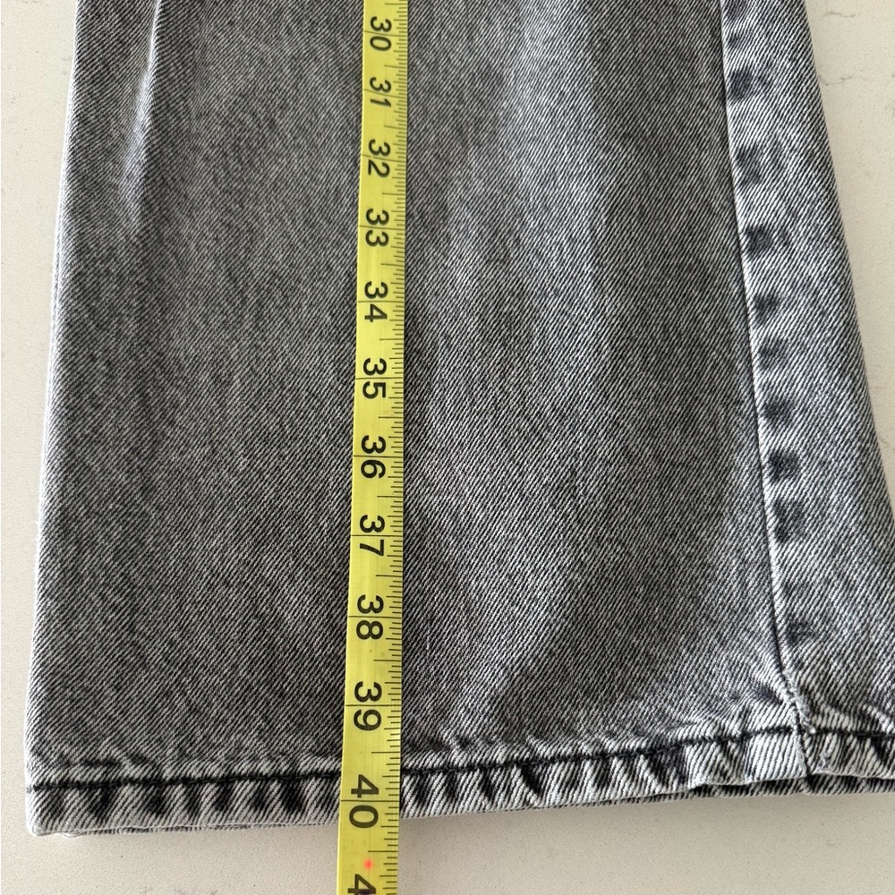 Levi's women’s Black and Gray superlow Jeans - Picture 6 of 10